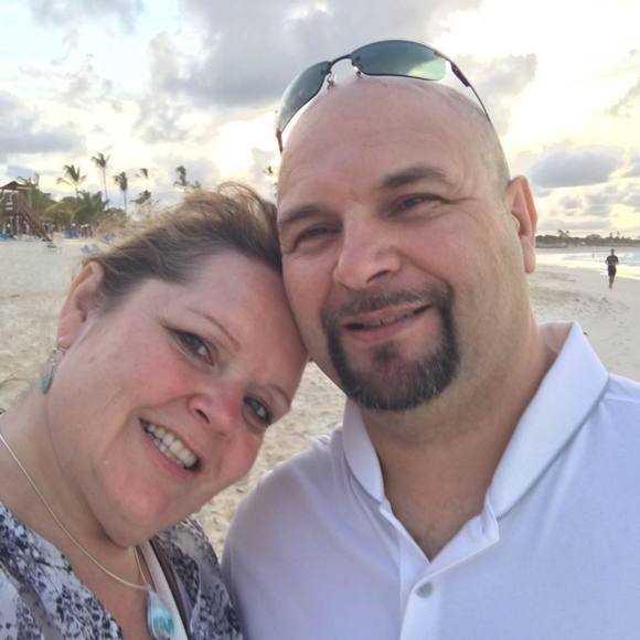 Meet your Posher, Cindy - Picture 1 of 1